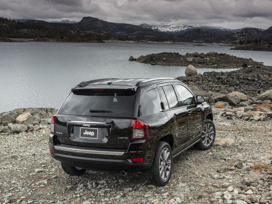  Jeep Compass 2013 года  (фото 11 из 12)
